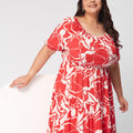 Plus Size Dress: Where Fashion Flourishes with Delicate Floral Elegance | XL-7XL