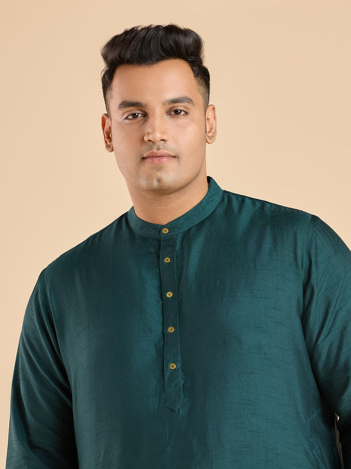 Plus Size Radiant Silk Essence Kurta | XL-7XL