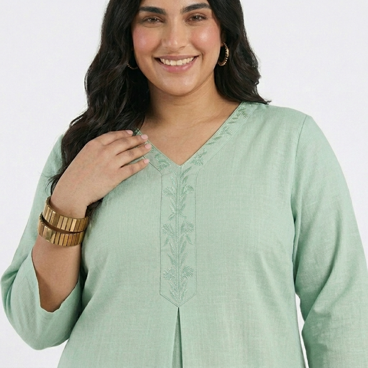 PLUS SIZE WOMEN’S SOLID ETHNIC KURTA | XL-7XL