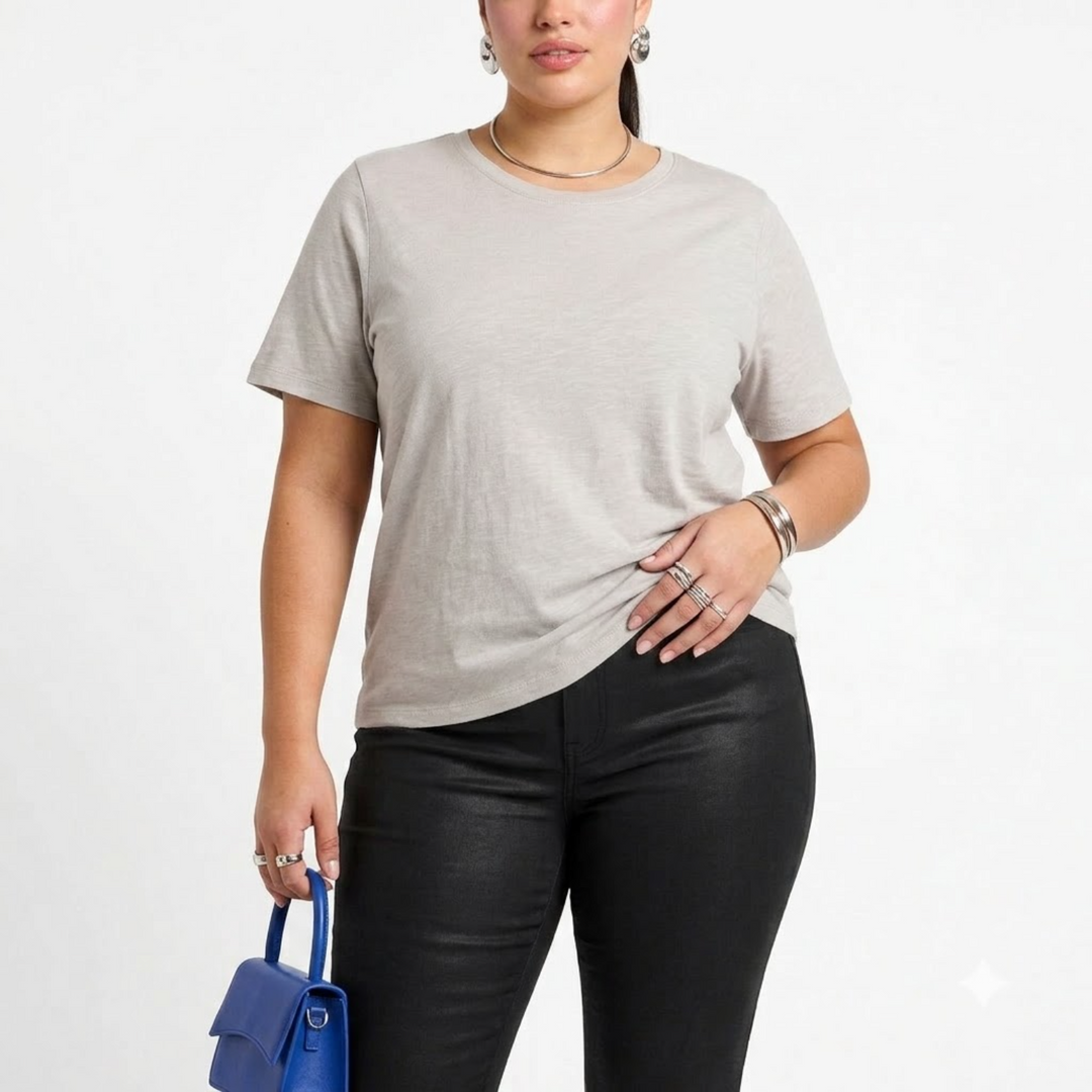 PLUS SIZE WOMEN’S SOLID TSHIRT | XL-7XL