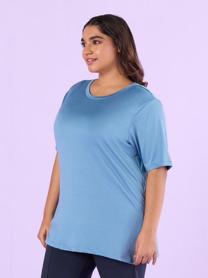 Aquamarine Stretchable T-Shirt With Pockets