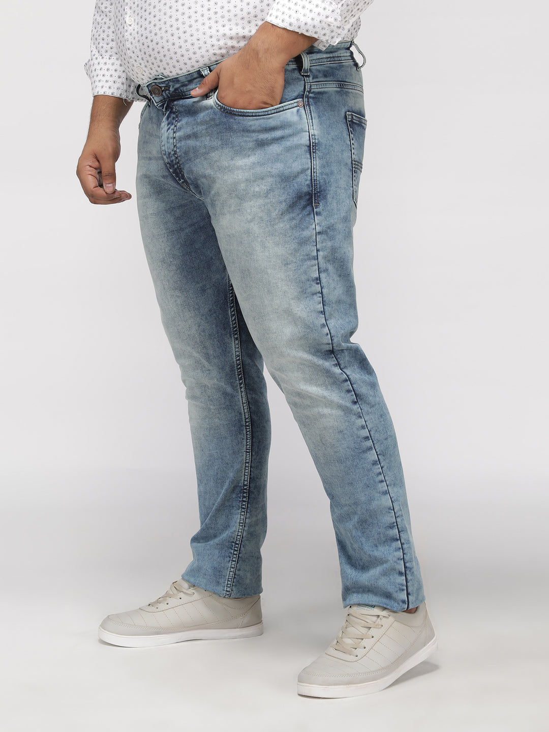 PLUS SIZE MEN’S STRETCHABLE ZACH FIT JEANS –TINTED FROST WASH | XL-7XL