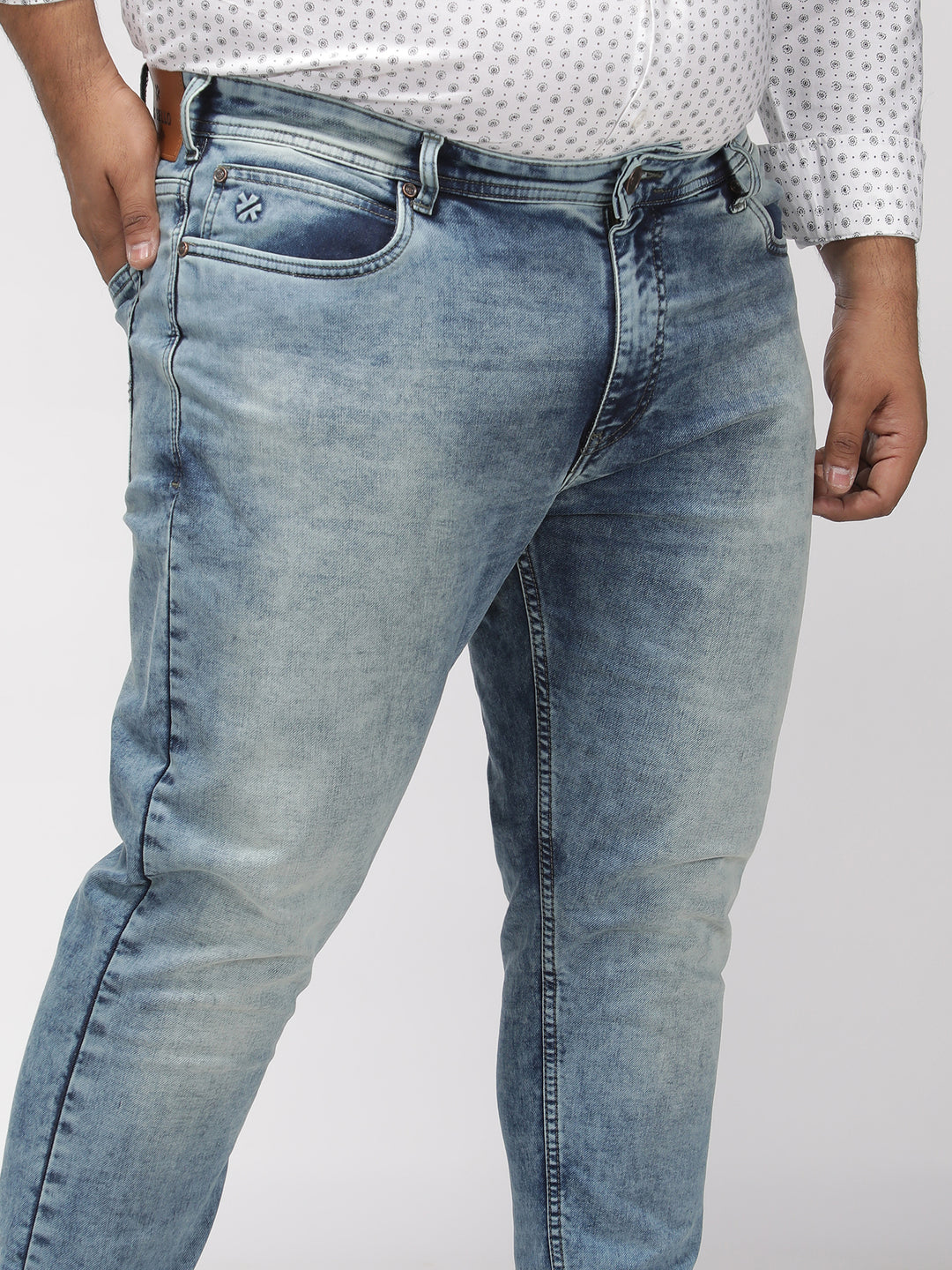 PLUS SIZE MEN’S STRETCHABLE ZACH FIT JEANS –TINTED FROST WASH | XL-7XL