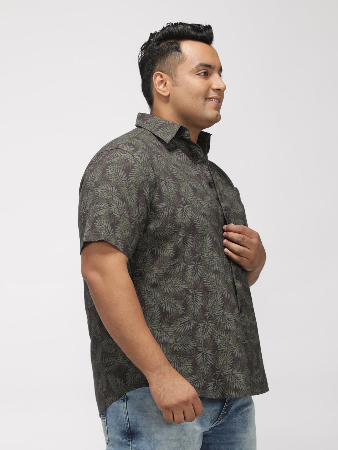 PLUS SIZE PRINTED STRETCH OXFORD HOLIDAY HALF SLEEVE SHIRT FOR MEN | XL-7XL