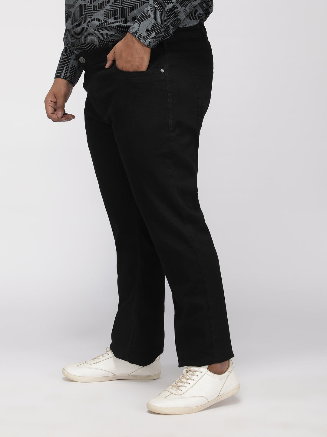 PLUS SIZE MEN’S STRETCHABLE KEVIN FIT JEANS – SOLID BLACK | XL-7XL