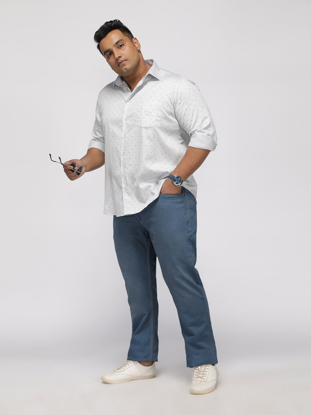 PLUS SIZE MEN’S STRETCHABLE KEVIN FIT JEANS – VINTAGE MEDIUM BLUE WASH. | XL-7XL